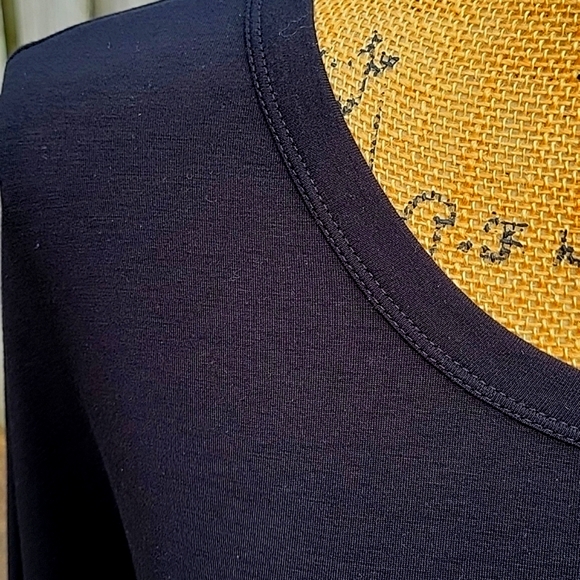 Women's Long Sleeve Top with Vented Sides - Picture 13 of 17